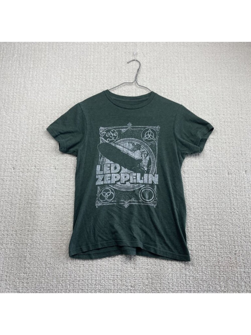 Retro Led Zeppelin U.K. Distressed Graphic tee Rock Band T Shirt Green Wom Sz S